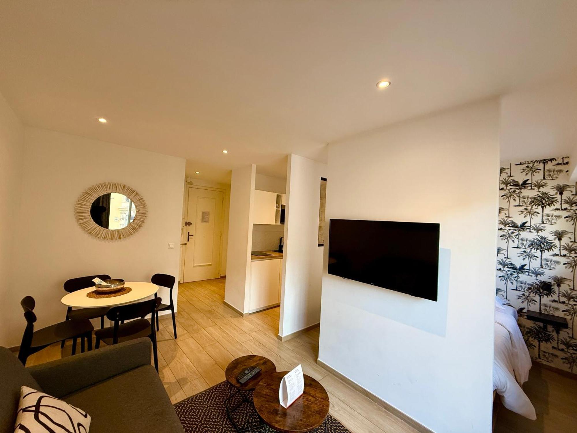 C001-Beau Studio Neuf Situe Au Centre Κάννες Εξωτερικό φωτογραφία